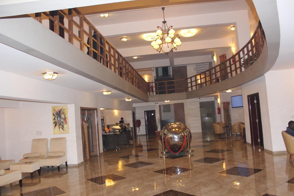 Hotel Лубумбаши Экстерьер фото