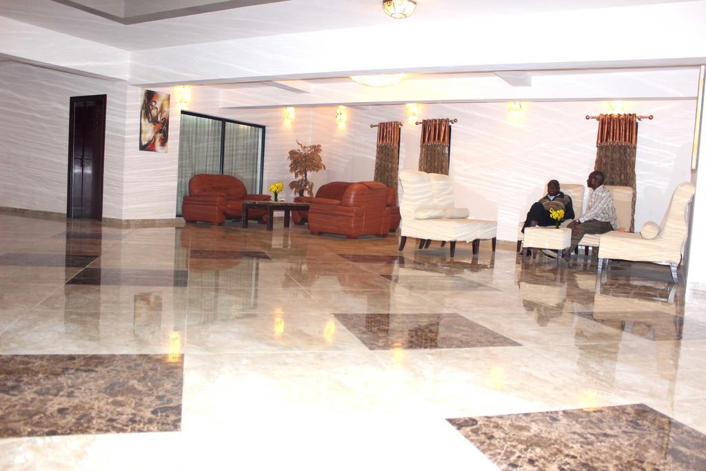 Hotel Лубумбаши Экстерьер фото