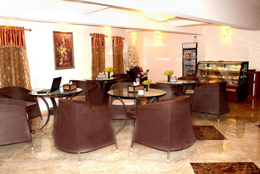 Hotel Лубумбаши Экстерьер фото