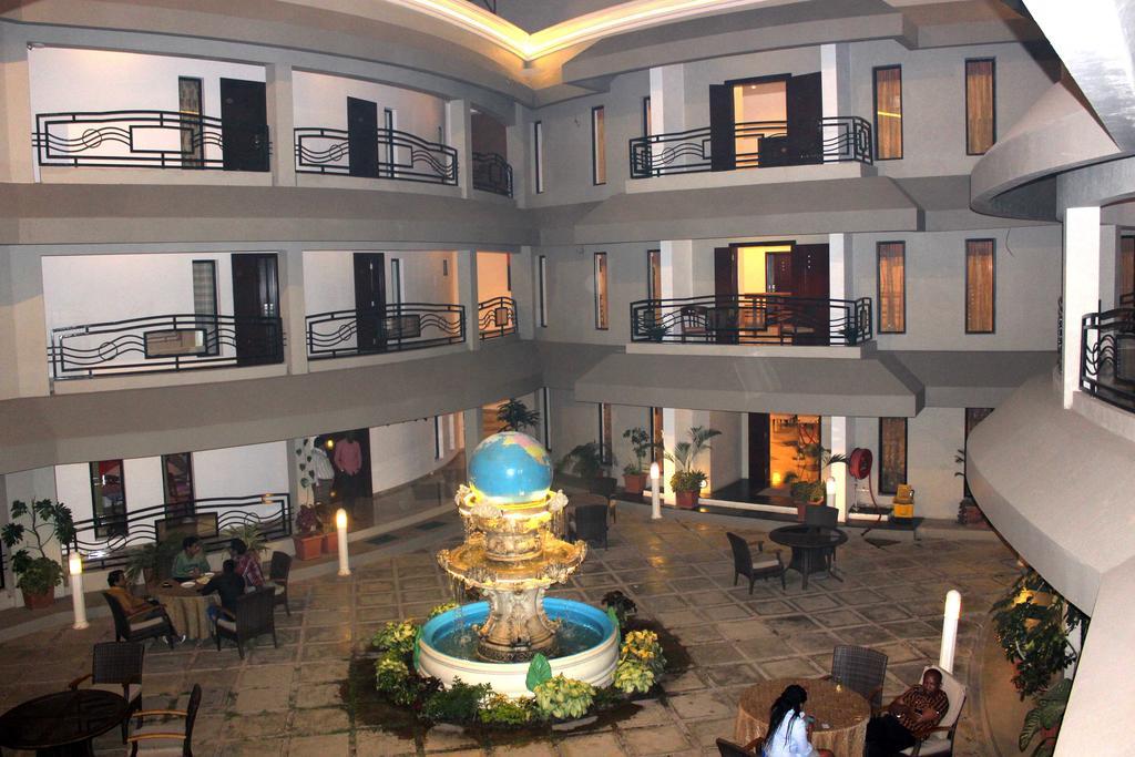 Hotel Лубумбаши Экстерьер фото