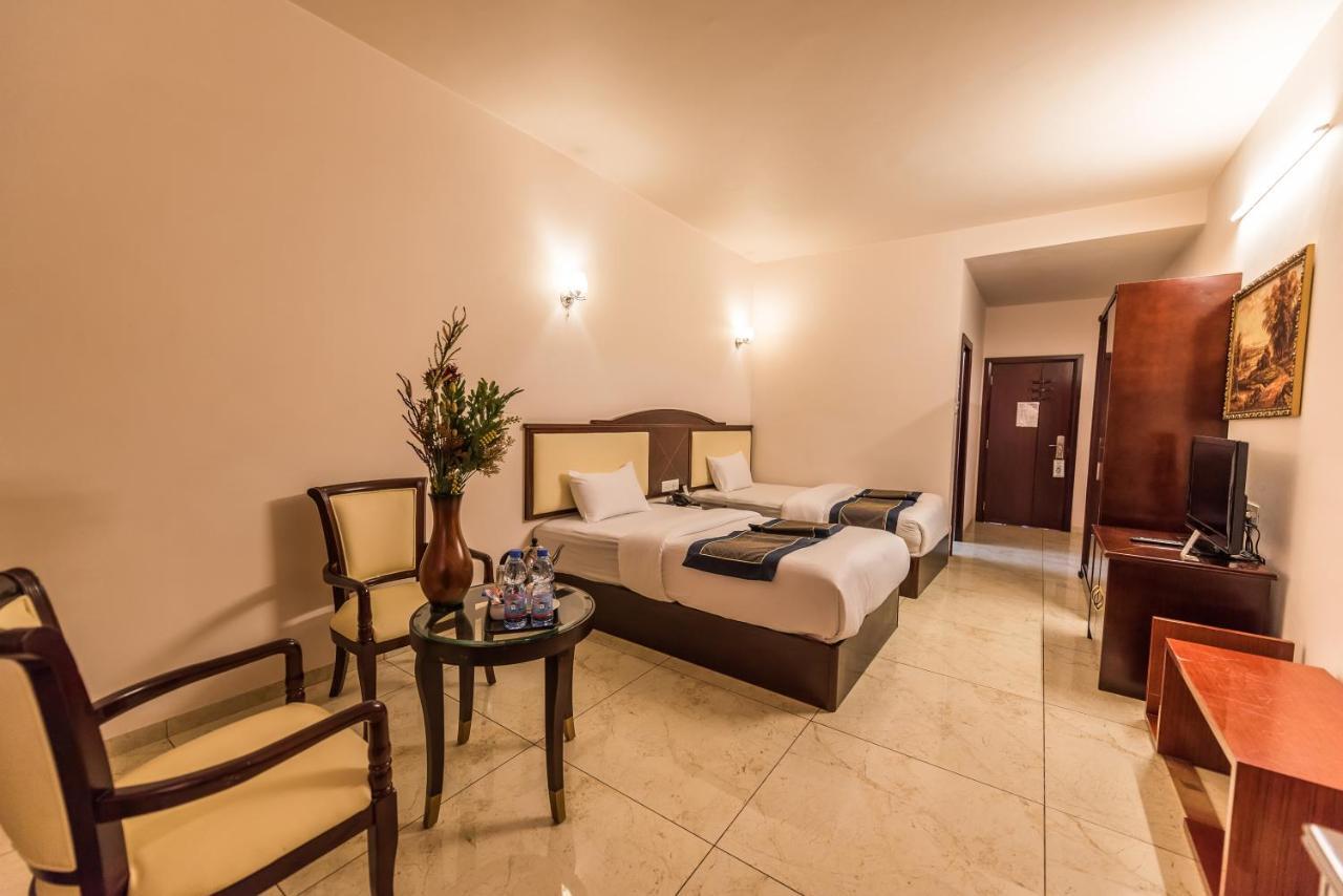 Hotel Лубумбаши Экстерьер фото