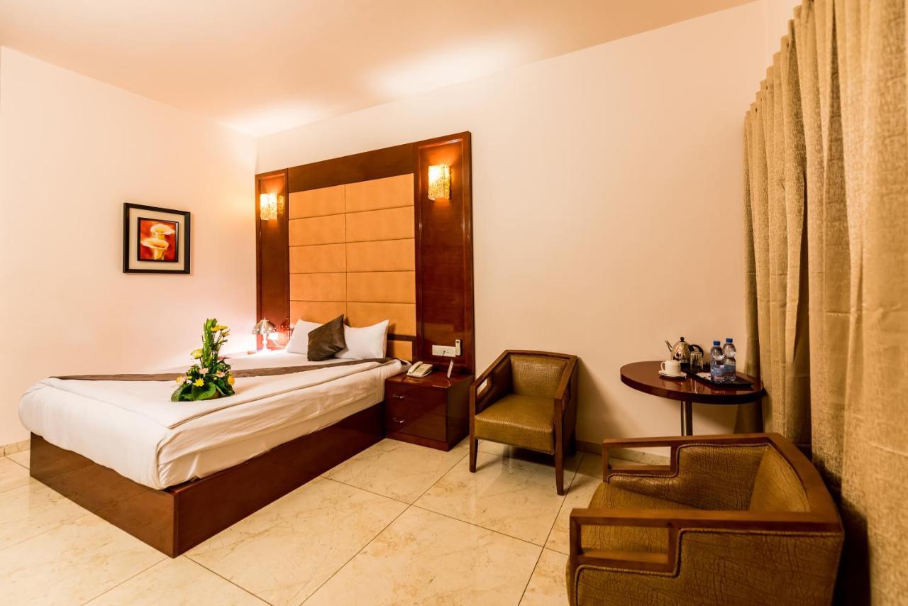 Hotel Лубумбаши Экстерьер фото