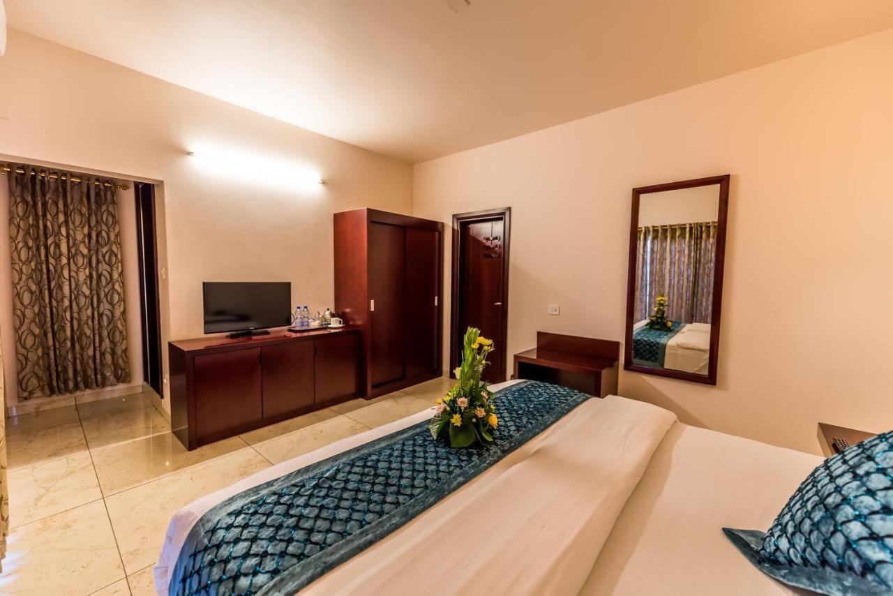 Hotel Лубумбаши Экстерьер фото